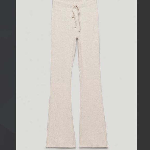 NWT Babaton Top and Bottom Time Set (s bottom, m top) - Picture 2 of 12